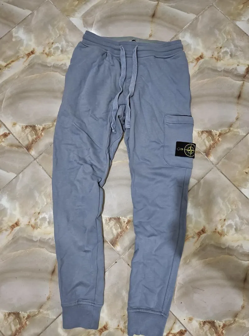 Pantalon Stone Island gris taille S