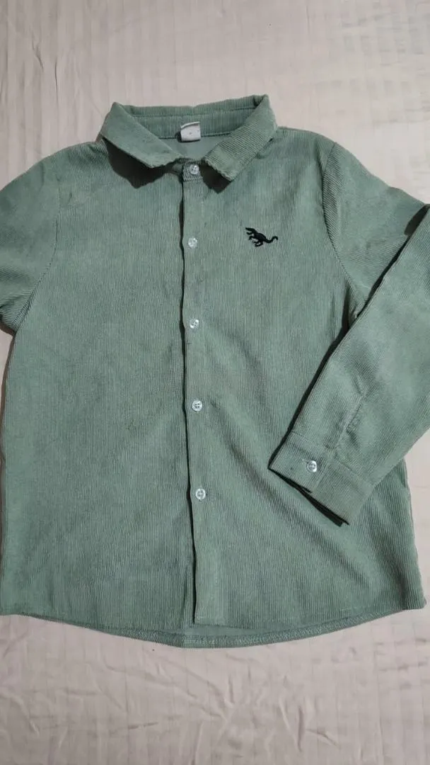 Vêtements d'occasion en bon état à vendre