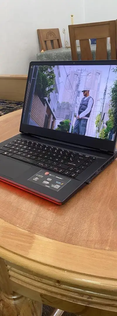 LAPTOP GAMING MSI GE66
