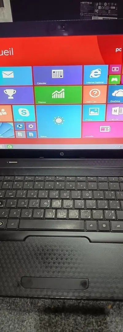 HP Intel i3