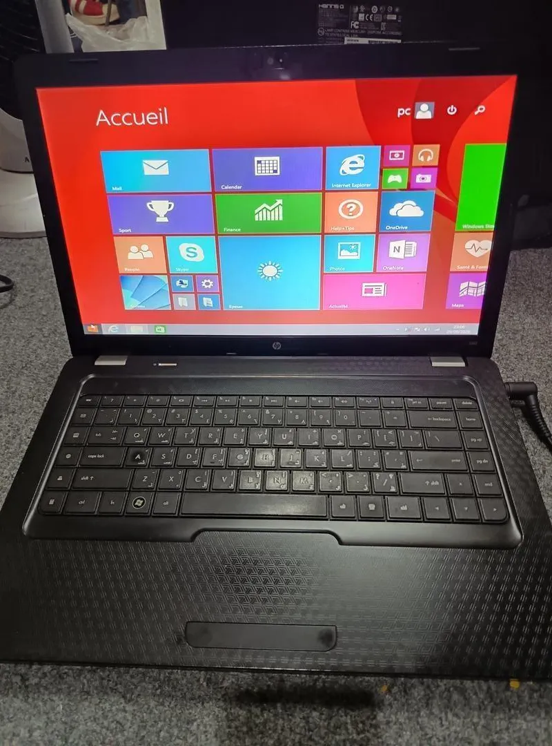 HP Intel i3