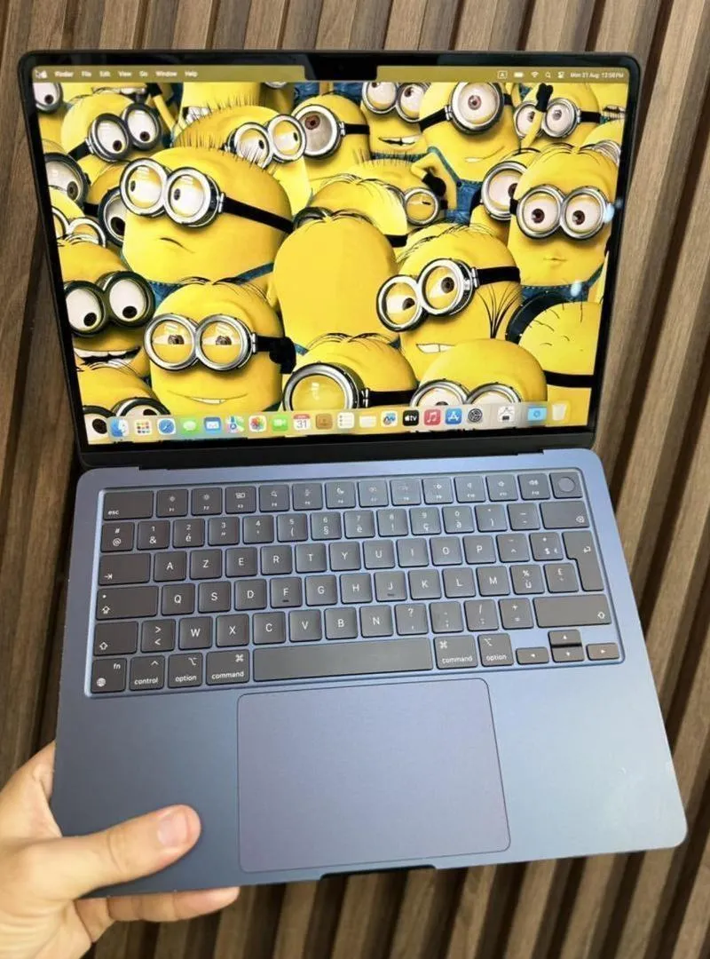 MacBook M2 Air bleu V entreprise / MDM avec clé