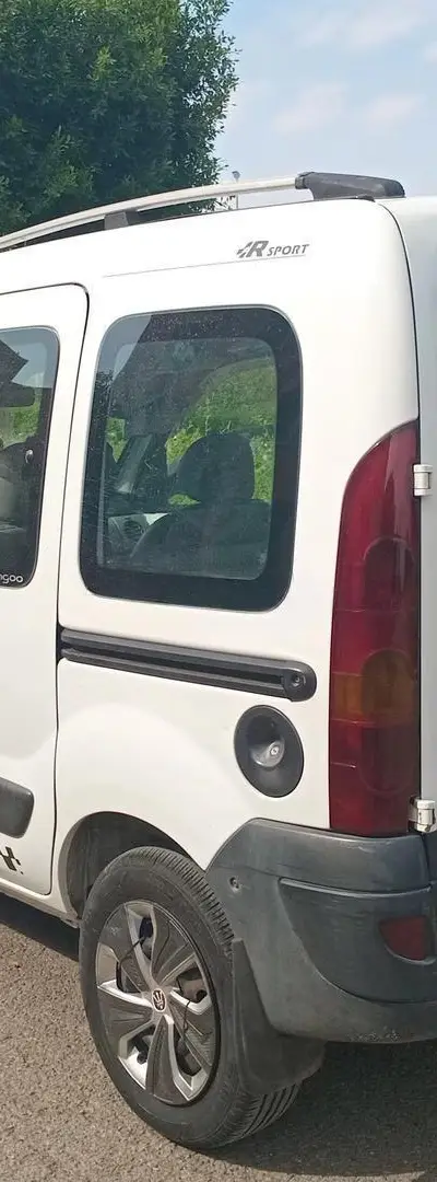 Voiture Kangoo bon état dci