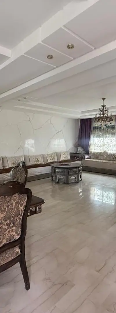 À VENDRE – MAGNIFIQUE VILLA NAWRAS DAR BOUAZZA