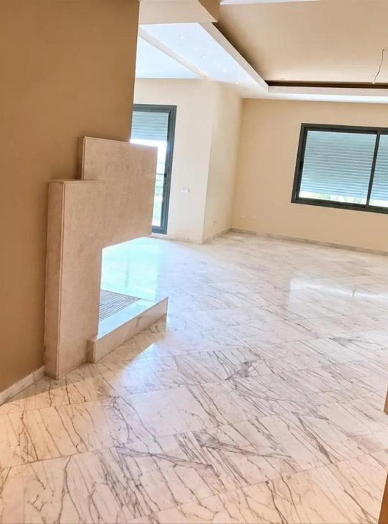 À VENDRE – TRIPLEX D’EXCEPTION À NOUACEUR