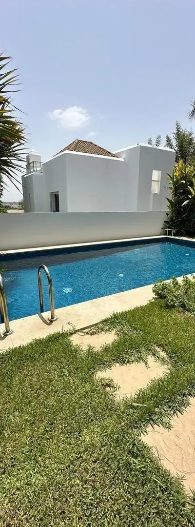 Charmante villa à 5 min à pied de la Plage des nations
