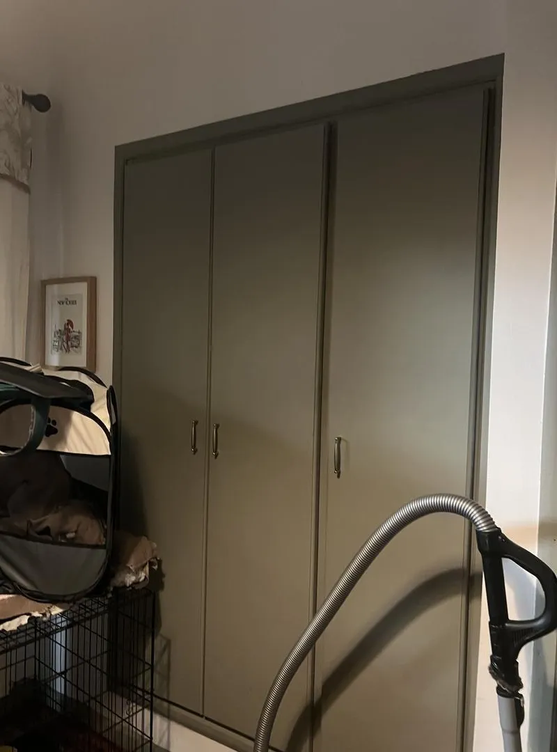 Portes et étagères de placards