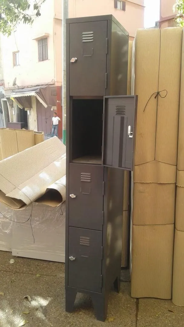 VESTIAIRES