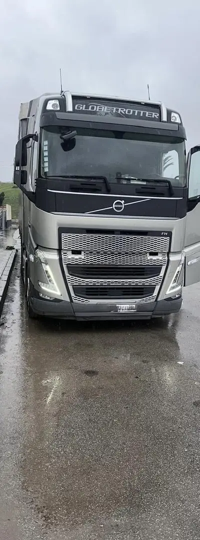Volvo à vendre remorque & bâche 🚘