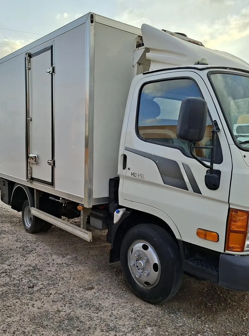 Hyundai HD35 2023
