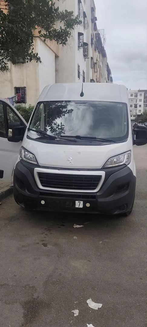 Peugeot Boxer 2021 neuve 120k