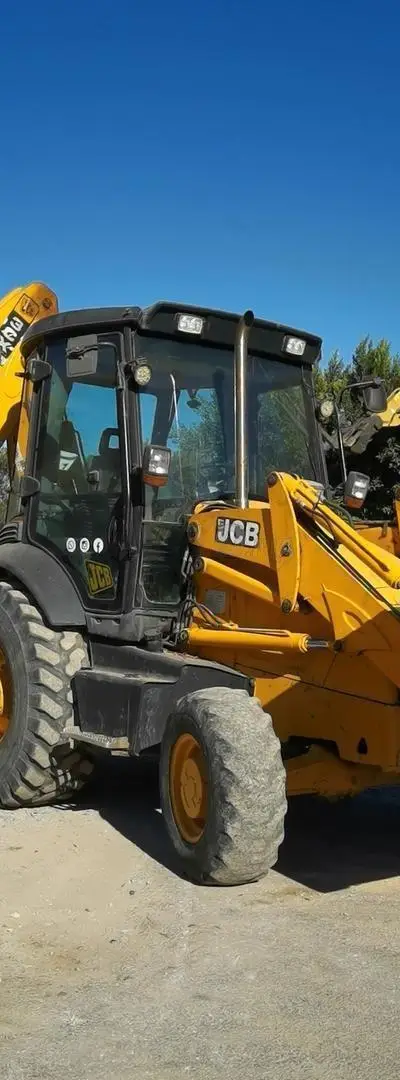 JCB 3CX TRAX importé