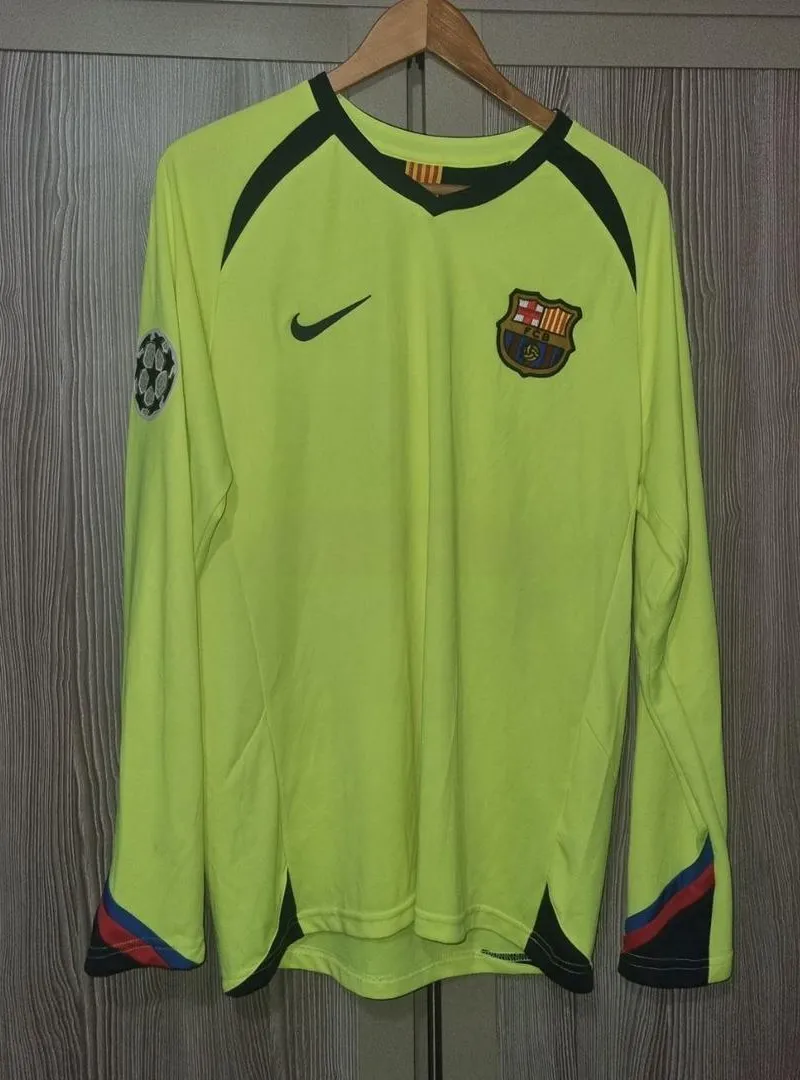 Maillot FC Barcelone Ronaldinho 2005/2006 #10 Manches Longues