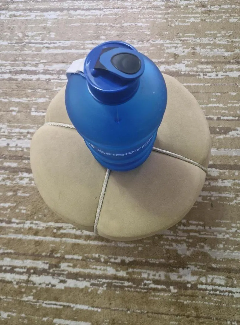 Bouteille d'eau pour sportifs 2L