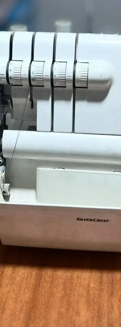 Machine à surjeter de très bonne qualité