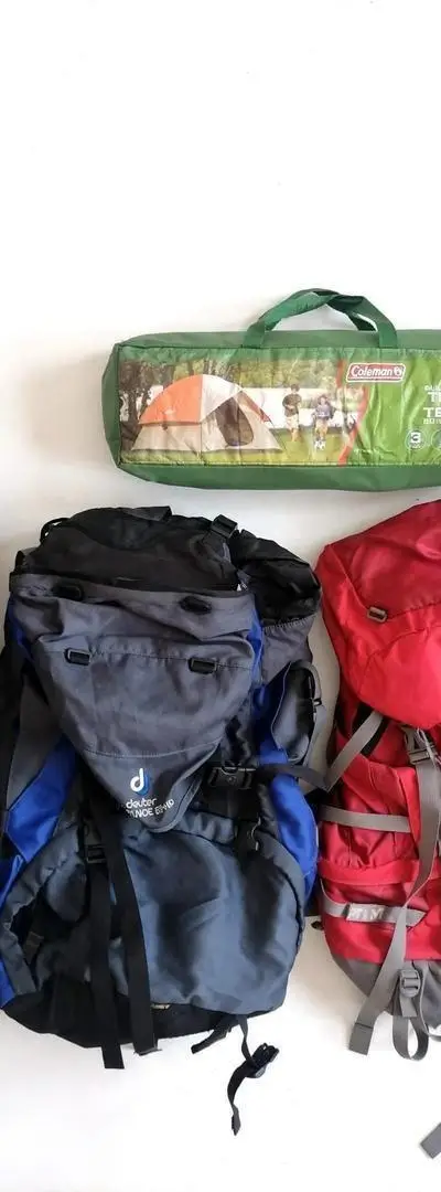 Tentes et sacs à dos pour le camping