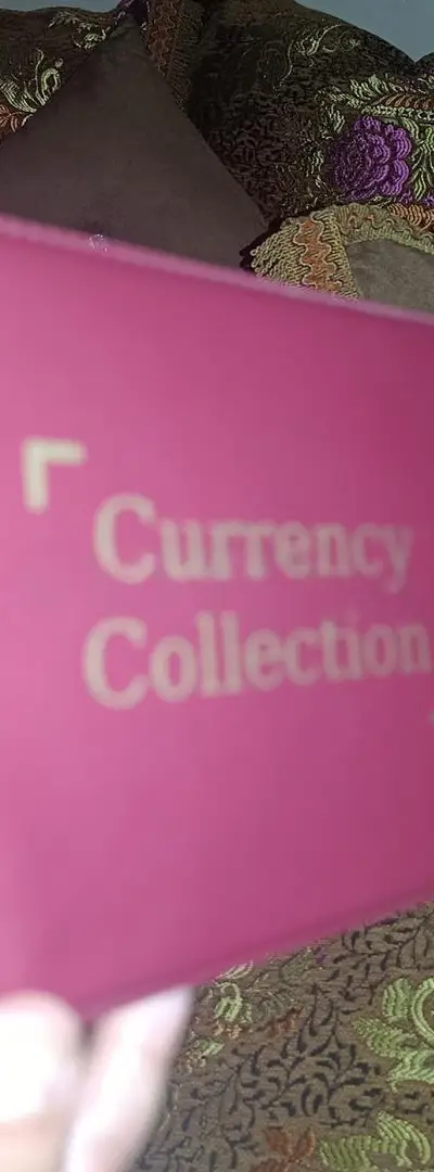 Monnaies de pays islamiques et album de billets
