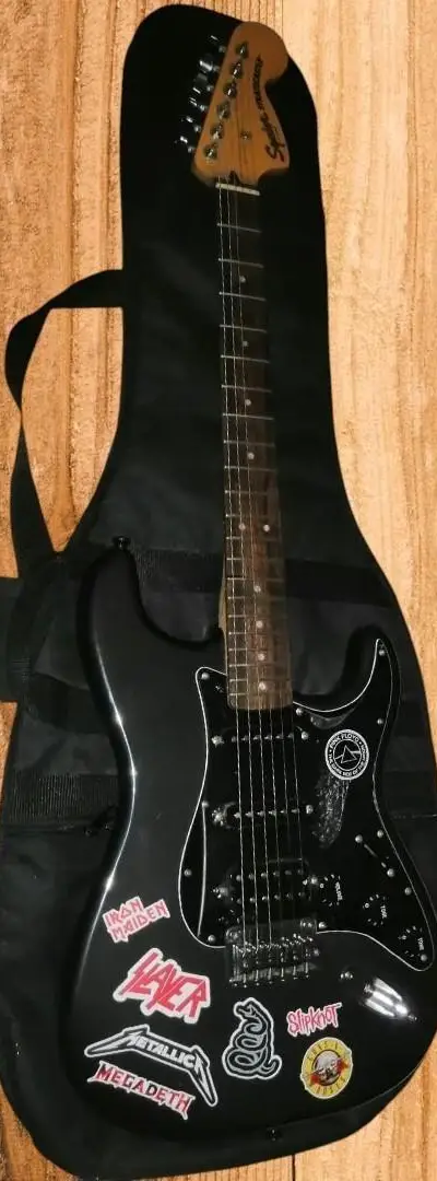 Pack Guitare Squier by Fender Affinity Series