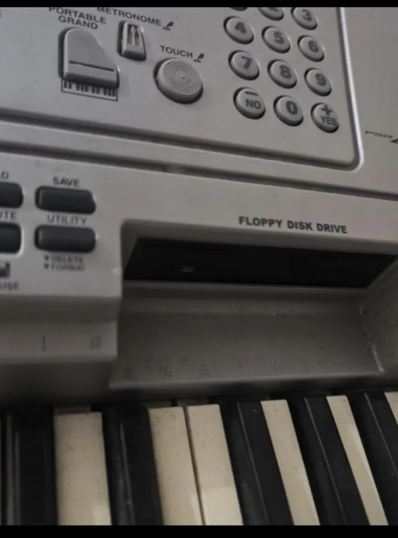 Synthétiseur Yamaha PSR 450