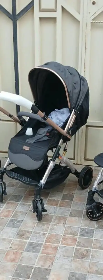 Poussette neuve à vendre