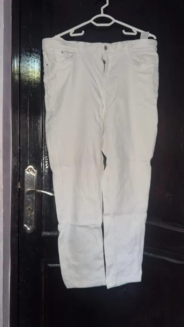 Pantalon blanc taille 44