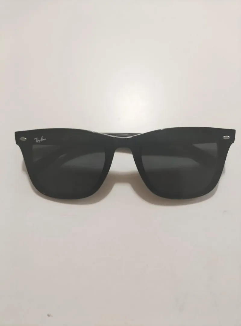 Ray-Ban Wayfarer originales avec étui