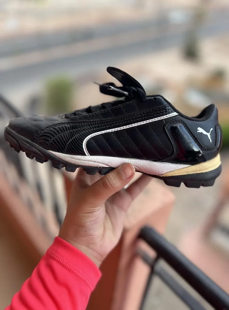 Une paire de Puma