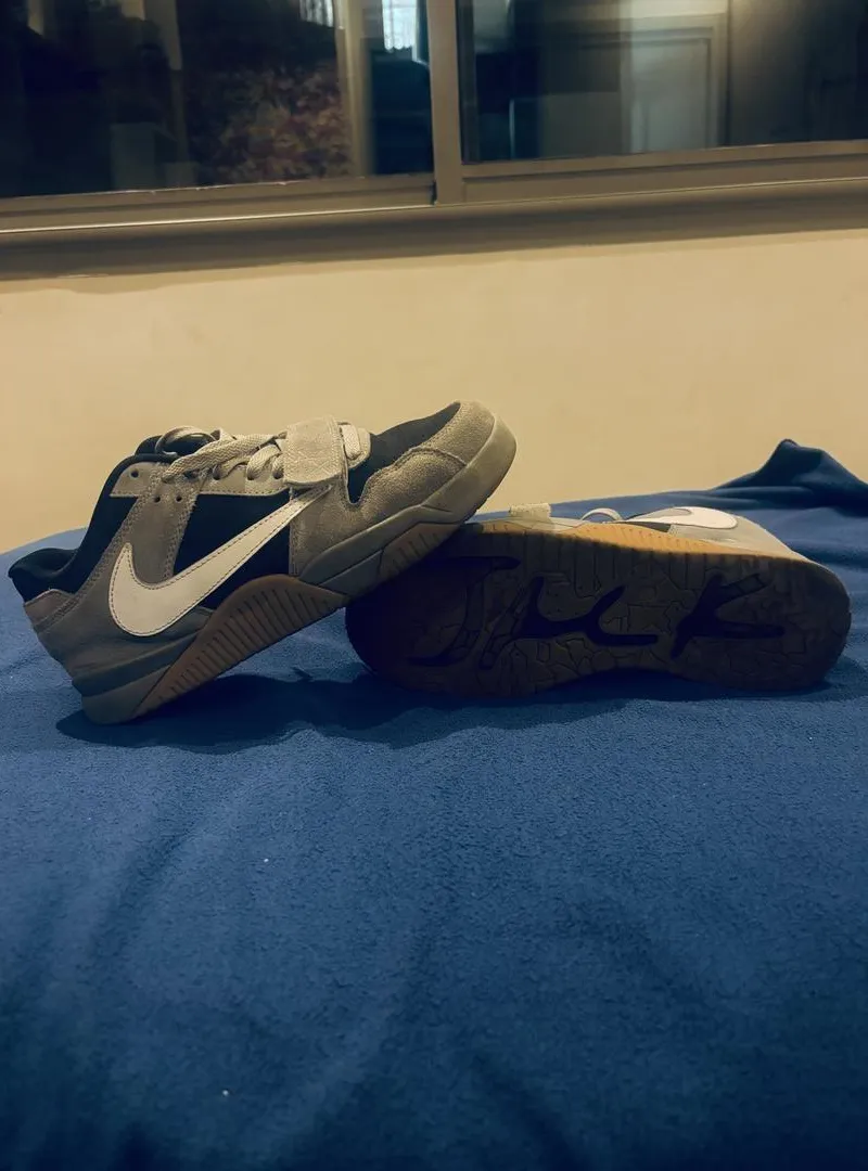 Chaussures Nike JACK TRAVIS SCOTT taille 43