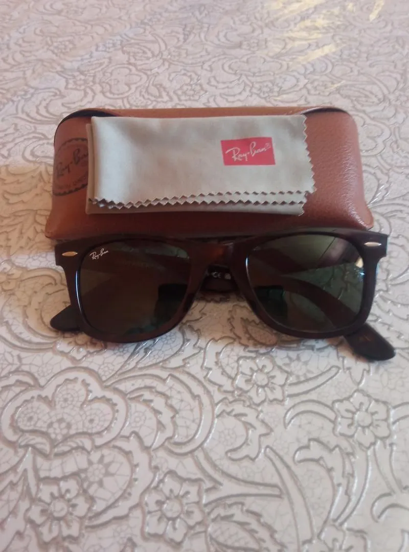 Lunettes de soleil Ray-Ban Wayfarer authentiques