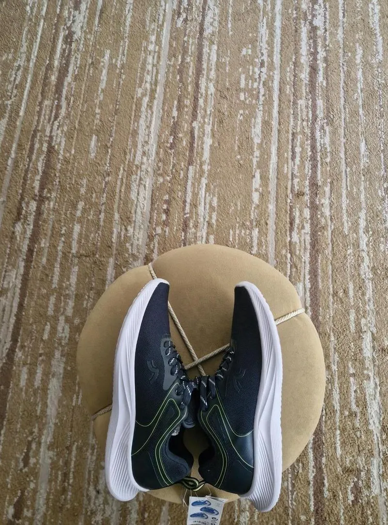 Chaussures de sport d'Allemagne, taille normale, paiement terminé