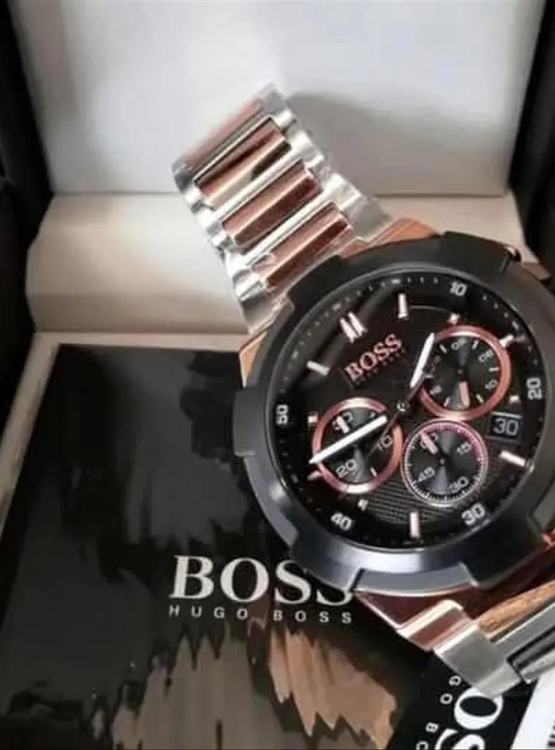 Montres Hugo Boss et Emporio Armani originales