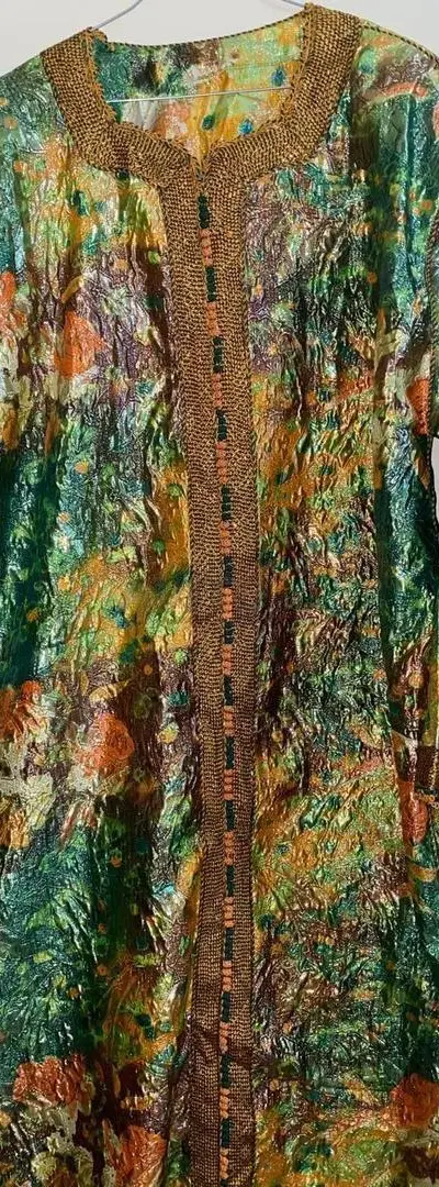 Vente d'un caftan antique en très bon état