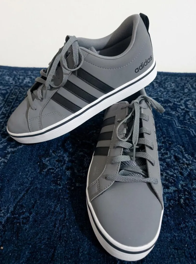 Adidas Originals vs pace 2.0