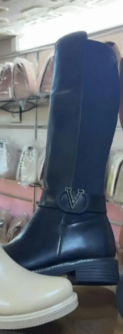 Bottes élégantes pour filles à prix abordable
