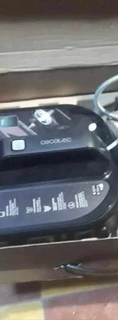 Cecotec Windroid 980 robot nettoyeur à vitre