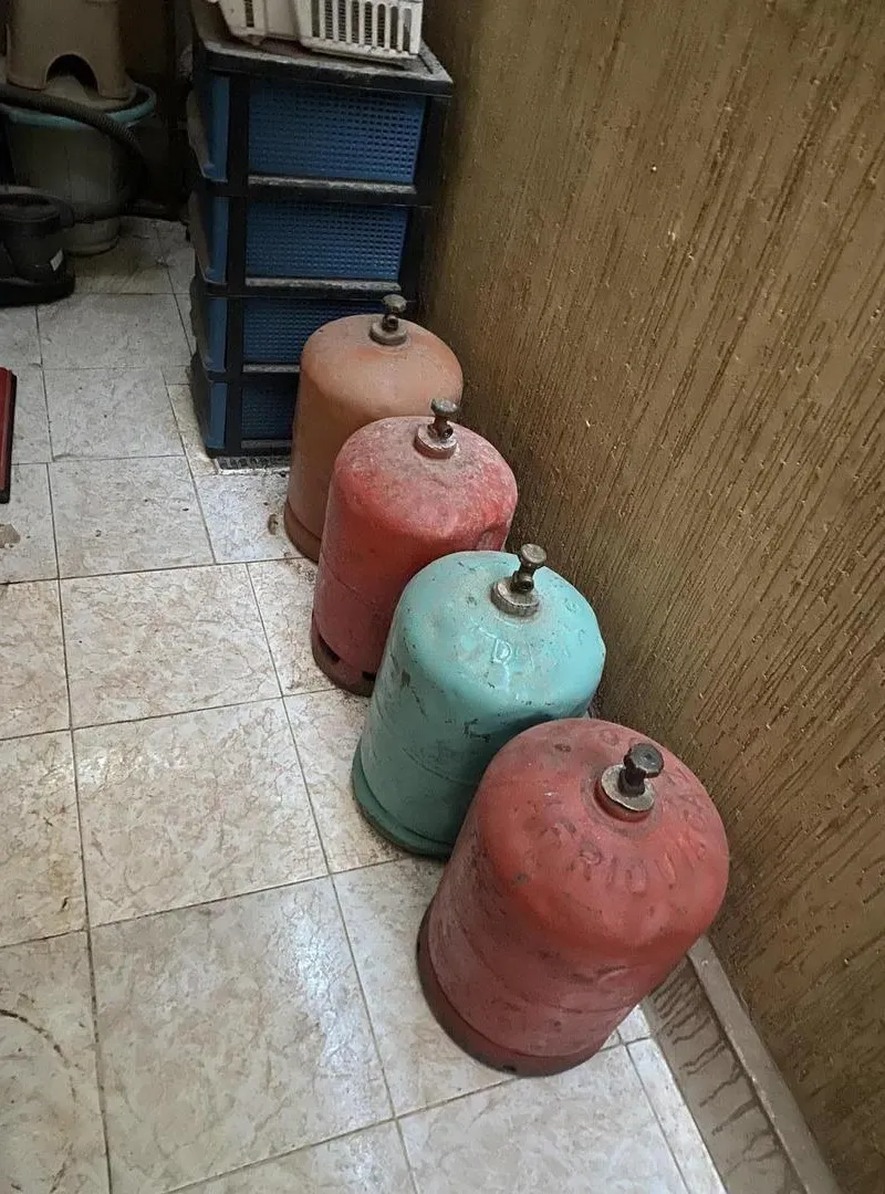 4 Bouteilles de gaz