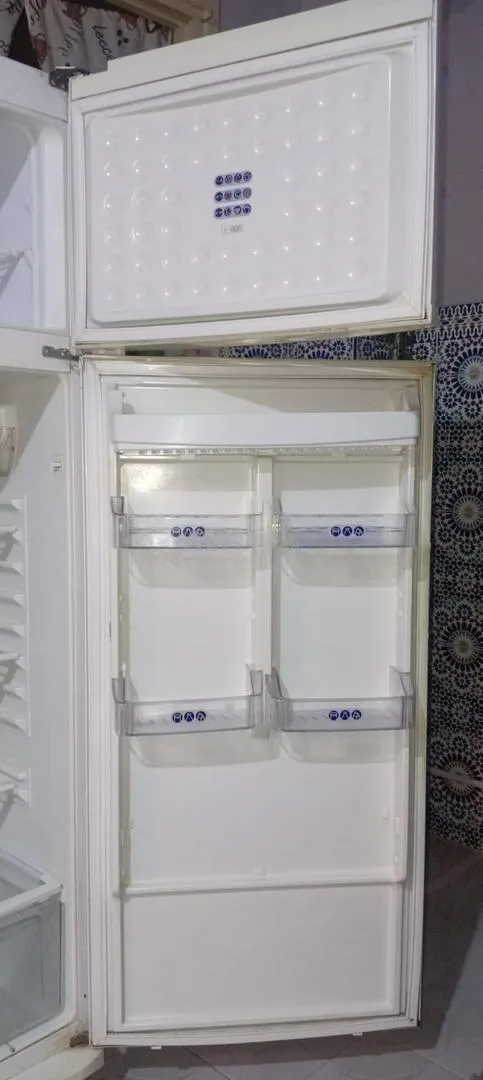 Très bonne réfrigérateur Whirlpool à vendre