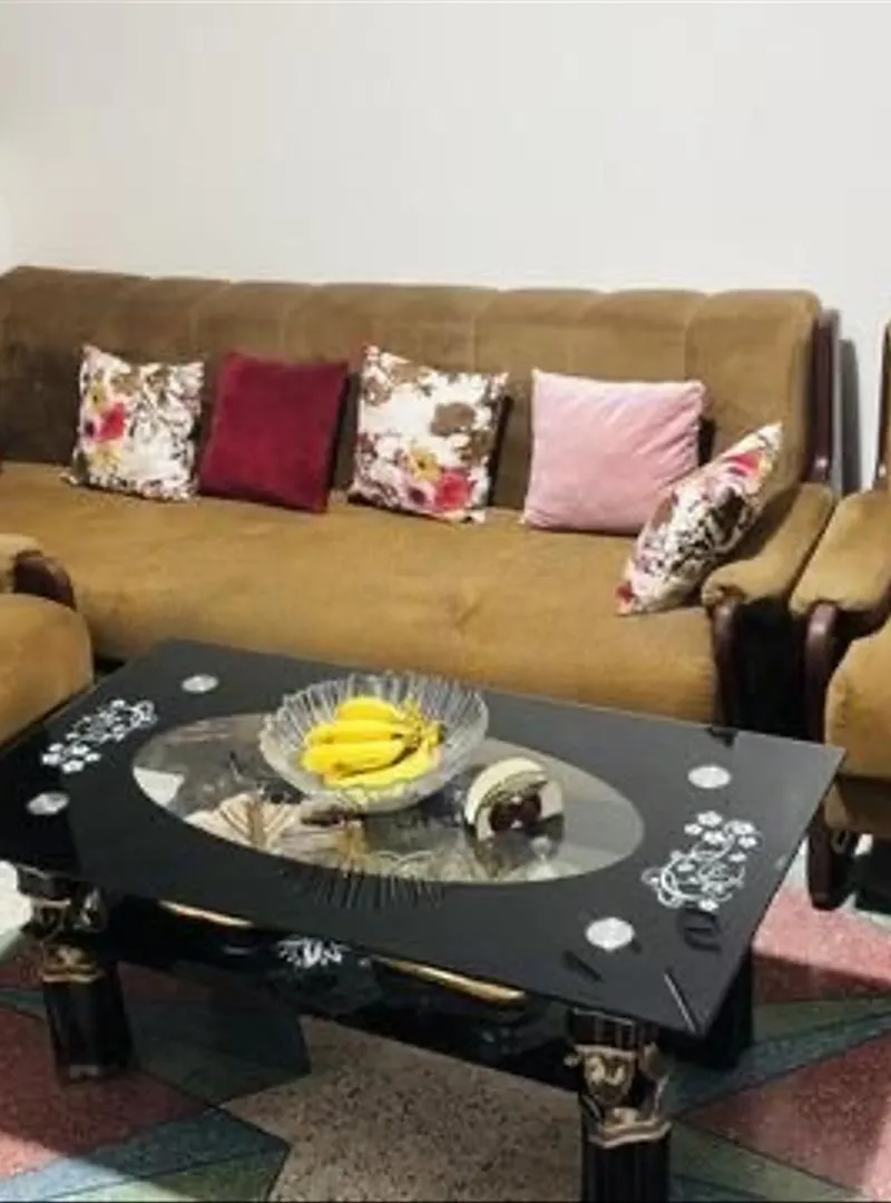 Khadija 1 Deroua