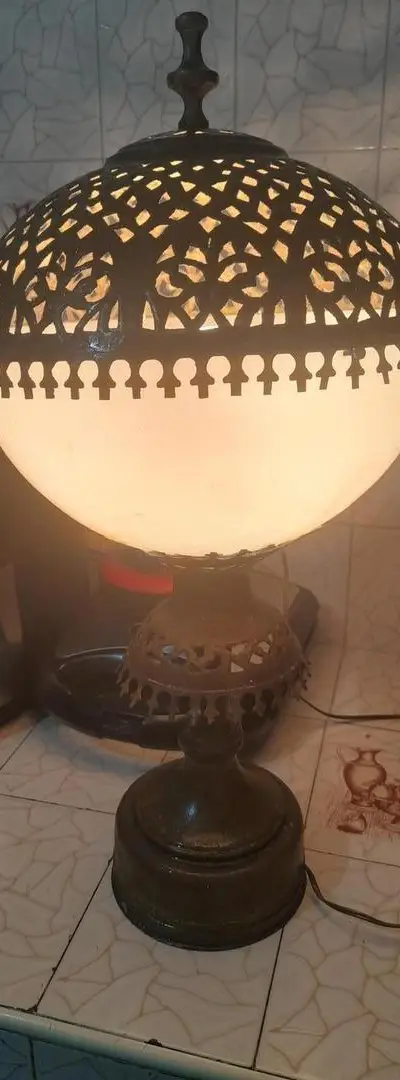 Kénitra .. Lampe en cuivre