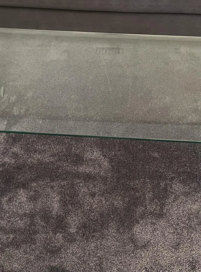 Table de salon en verre