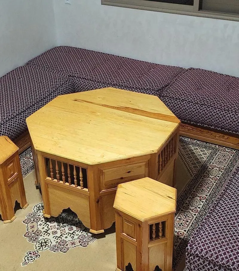 Salon complet en bois artisanal
