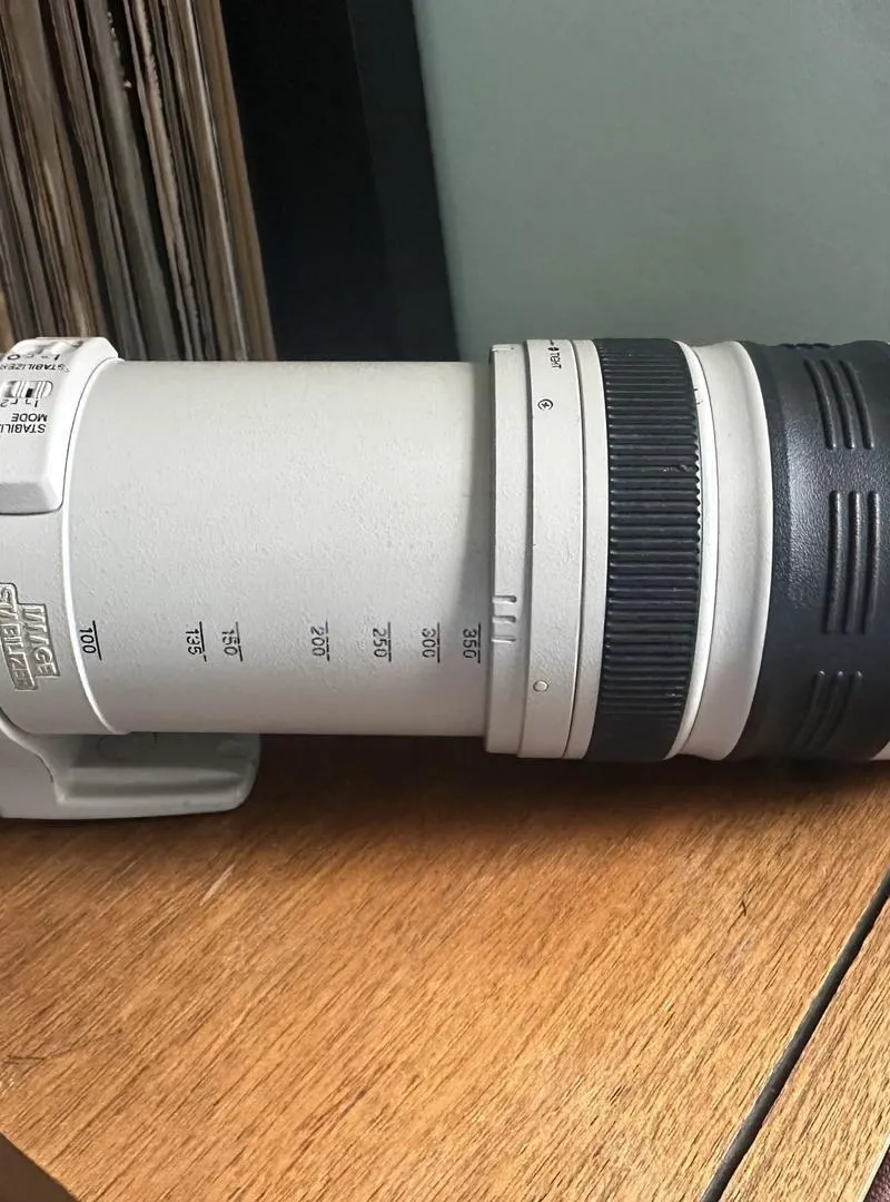 Téléobjectif professionnel Canon EF 100/400 USM
