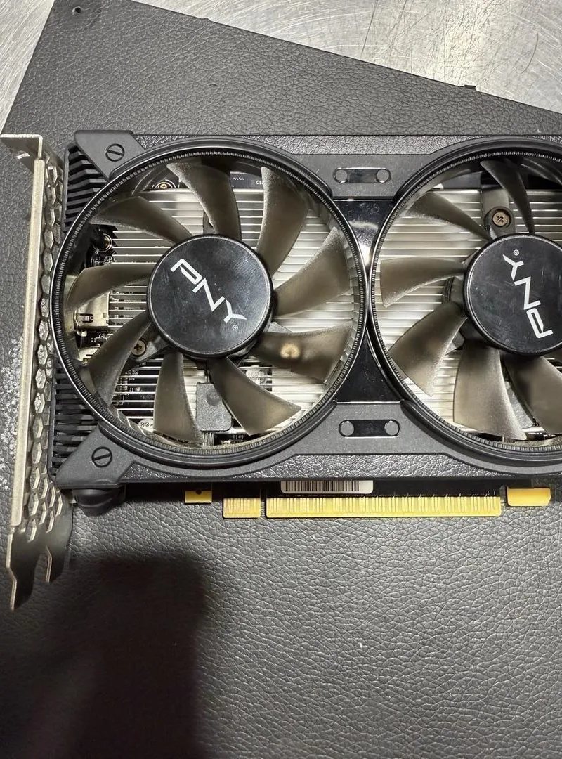 Carte graphique Nvidia GTX 1650 GDDR6 PNY 4GB OC double ventilateur