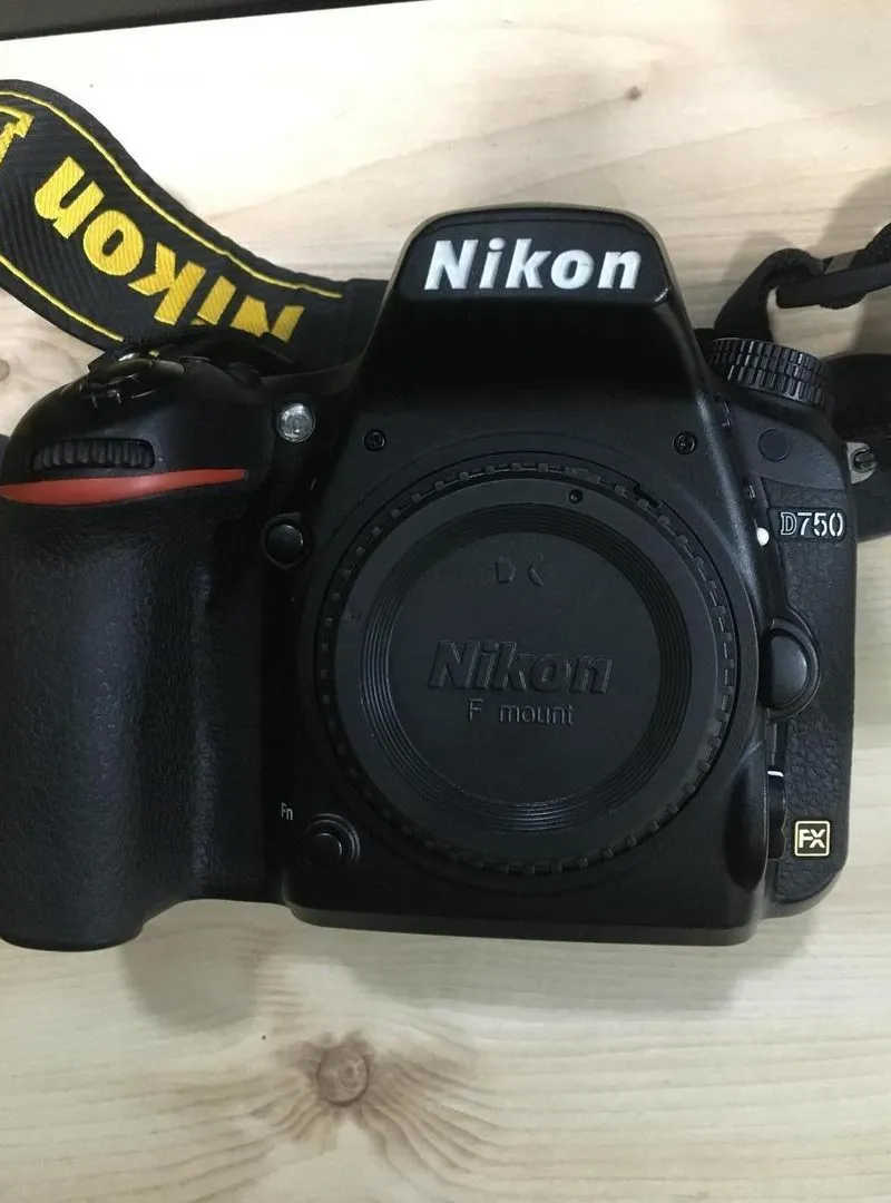 Appareil photo Reflex Nikon D750 NU etat Neuf