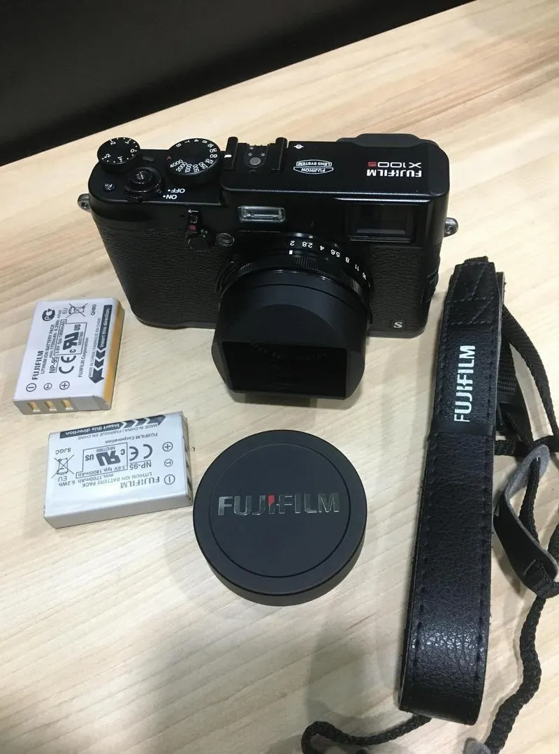 Compact expert Fujifilm X100S etat Comme Neuf