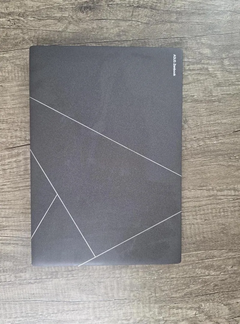 ASUS Zenbook S14 2025 ASUS Zenbook S14 2025 OLED