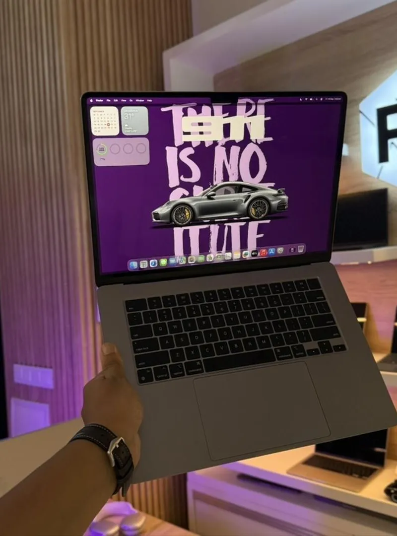 MacBook Air 15” | M3 | 16Go | 256Go (Officiel)