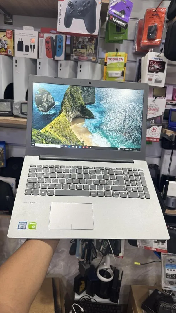 LENOVO I7 Double Carte Graphique Comme Neuf