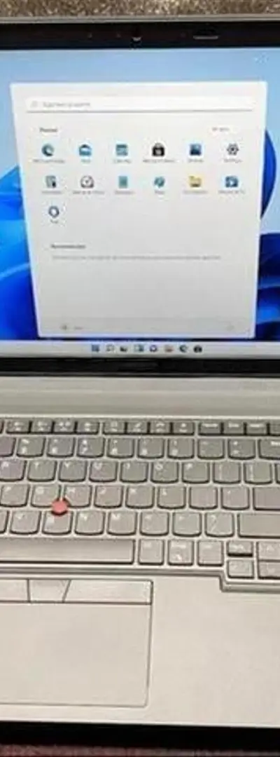 Lenovo ThinkPad E i7-1165G7/16GB/256 SSD vega8