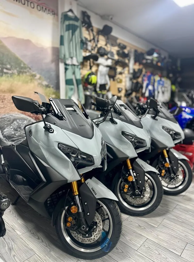 YAMAHA Tmax 560 Nardo